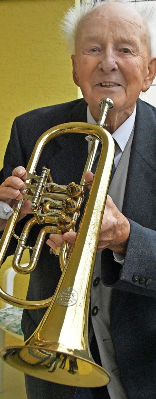 Siegfried Lupberger spielt immer noch gerne auf dem Flgelhorn.   | Foto: Foto/Repro: Andrea Steinhart