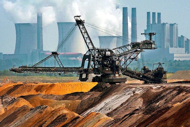 Wann steigt Deutschland aus der Kohle ...derauem durch den Tagebau Garzweiler   | Foto: dpa