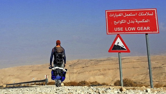 Mehrere Gnge zurckgeschaltet hat Joh... ist zu Fu nach Jerusalem gepilgert.   | Foto:  Johannes Schwarz