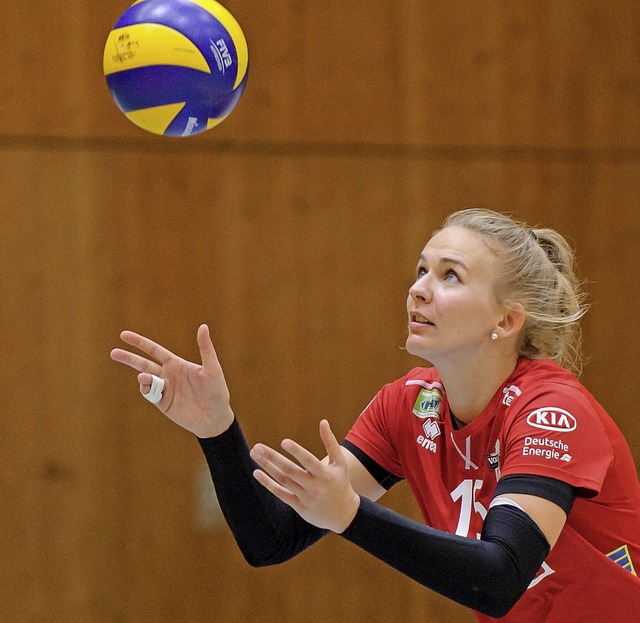 Die Arbeit mit dem Ball hat bei Nele Iwohn wieder begonnen.   | Foto: sek