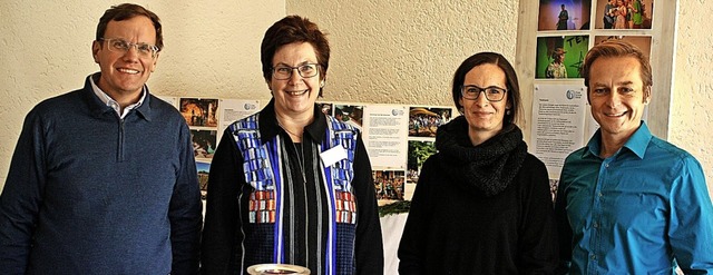 Geschftsfhrerin Stefanie Bussenius (...on Wilpert,  Dirk Agelek (von links).   | Foto: Schule