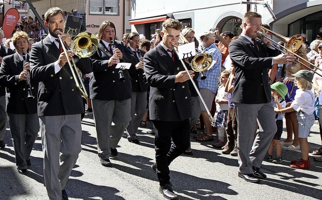Die Musikkapelle Kollnau dieses Jahr b...en neue Uniformen angeschafft werden.   | Foto: Fleig