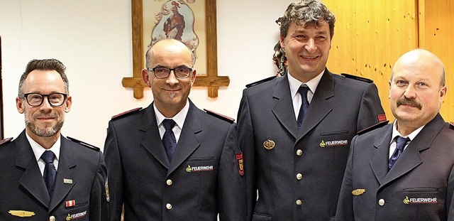 Abteilungskommandant  Christian Vgele...lbacher Feuerwehr geehrt (von links).   | Foto: Reiner Beschorner