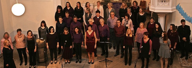 Der Bad Sckinger Chor ProScko trat i...gelischen Kirche in Bad Sckingen auf.  | Foto: Aloisia Zell