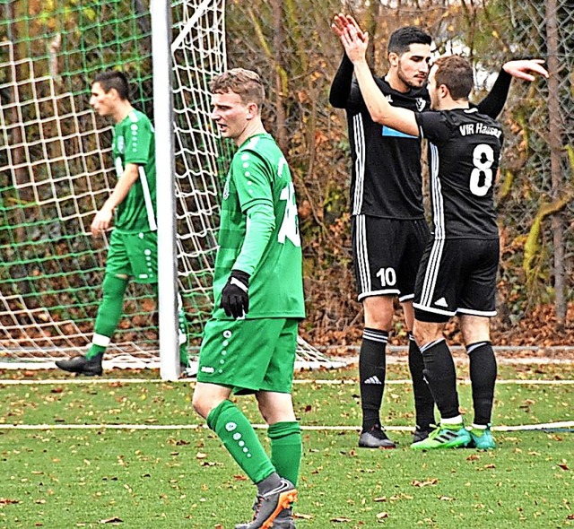 <BZ-FotoAnlauf>Landesliga:</BZ-FotoAnl...t. Georgen (1:10) nicht fassen kann.    | Foto: Grdel