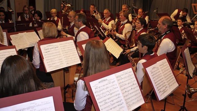 Die Musikerinnen und Musiker aus Ringsheim beim Konzert im Brgerhaus   | Foto: Adelbert Mutz