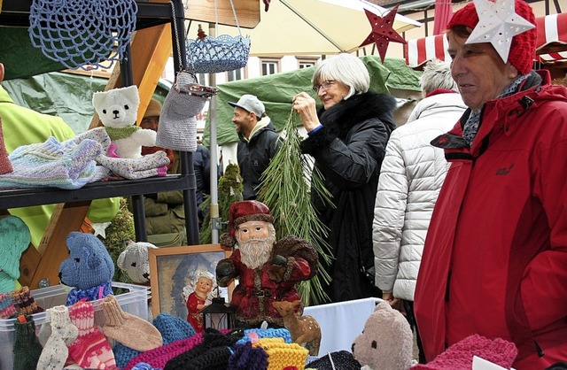 Bunt und vielfltig war das Angebot auf dem  25. Ihringer Weihnachtsmarkt.  | Foto: Elisabeth Jakob-Klblin