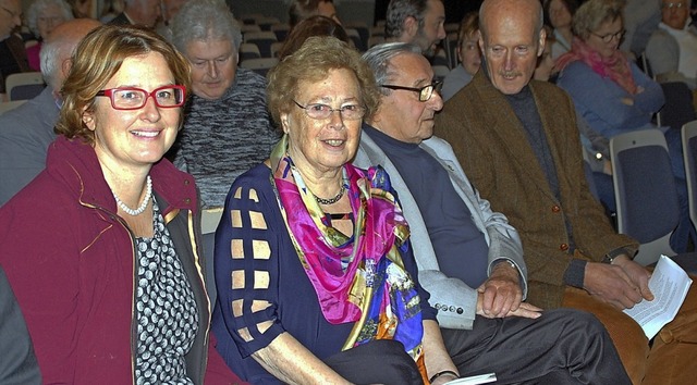 Buchvorstellung im Salmen (v. l.): Car...-Cohn, Werner Reich und  Martin Ruch.   | Foto: Barbara Puppe