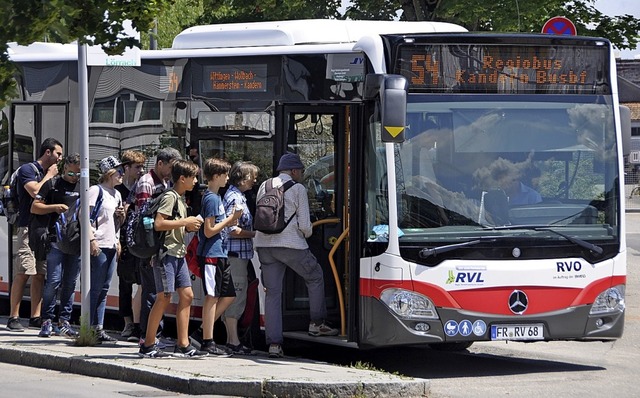 Am strksten genutzt wird der Bus zu k... wie hier bei Schulschluss im Sommer.   | Foto: Archivfoto: Daniel Gramespacher