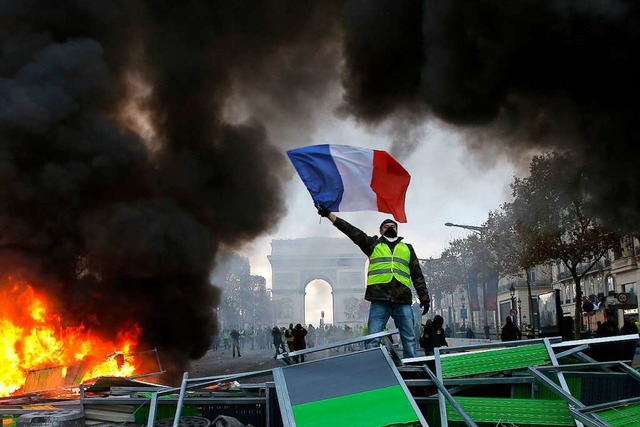 Aufruhr in Frankreich.  | Foto: dpa