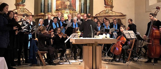 Zum Patrozinium in Waldau fhrten Chor...he die Orgelsolomesse von Mozart vor.   | Foto: privat
