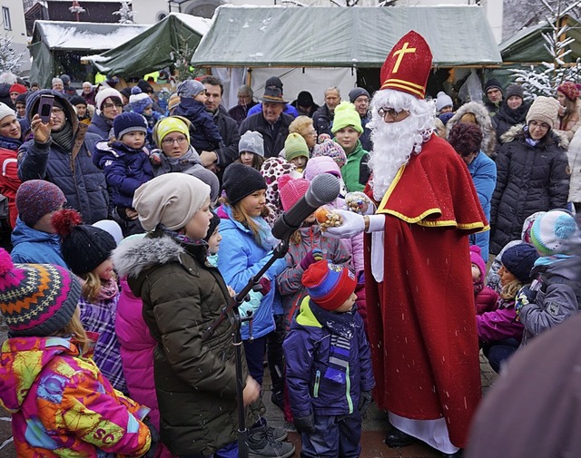Der Nikolaus wird  den 21. hlinger We...sangebot und kulinarische Leckereien.   | Foto: Werner Steinhart