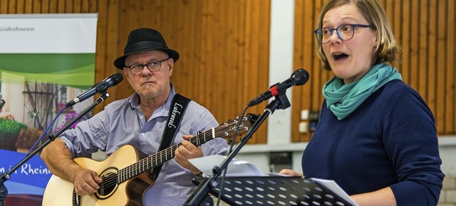 Mit Geschichten aus dem Alltag in alem...d Senioren in der Kappeler Festhalle.   | Foto: Olaf Michel