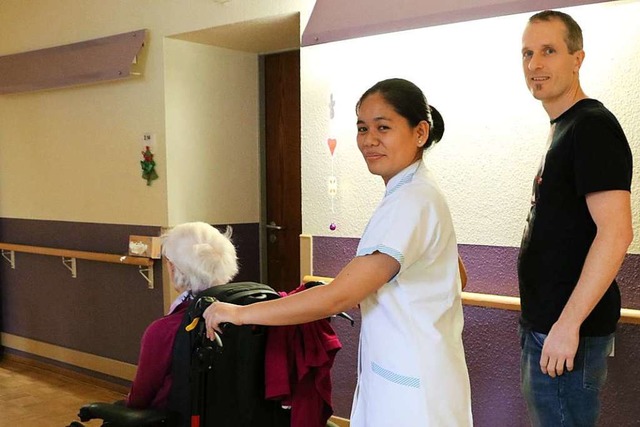 Philippinische Pflegekrfte wirken in ...h ber die Untersttzung aus Fernost.   | Foto: Martha Weishaar