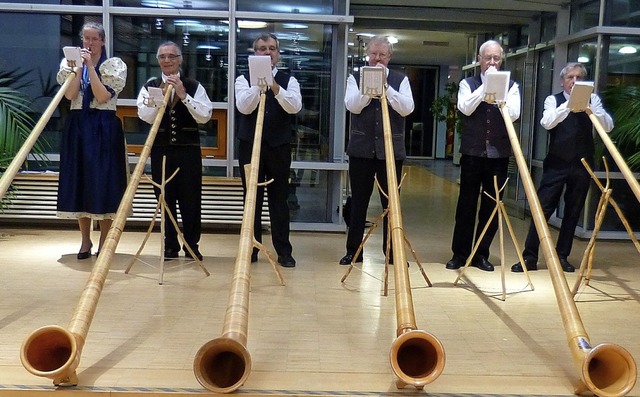 Auch eine Alphornserenade hat der Ihringer Kultur-Kreisel schon veranstaltet.  | Foto: Archiv: Susanne Bremer