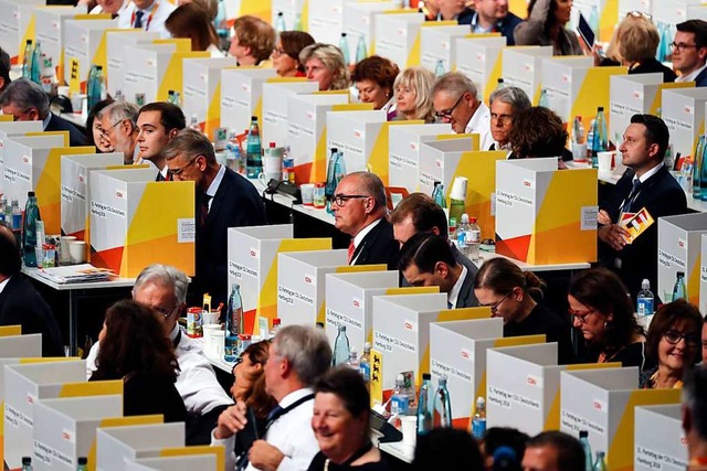 Abstimmung beim CDU-Parteitag in Hamburg  | Foto: ODD ANDERSEN