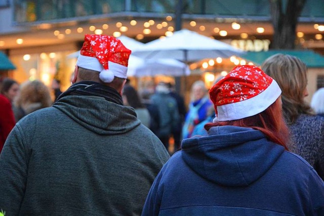 Beim Bummel ber den Weihnachtsmarkt wird einem warm ums Herz.  | Foto: Barbara Ruda