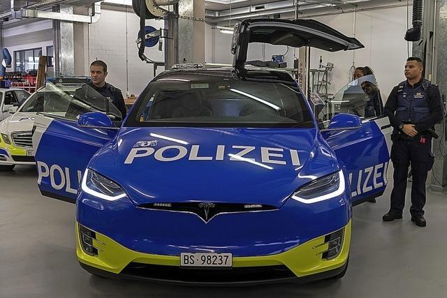 Basler Polizei jagt Verbrecher mit E-Autos