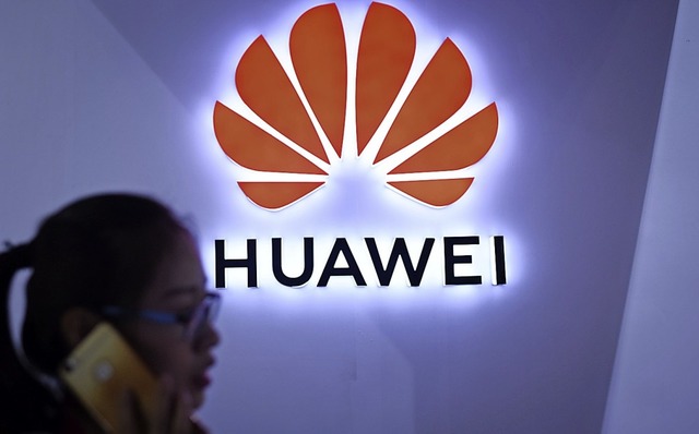 Das Logo des chinesischen Handy-Herstellers Huawei  | Foto: AFP