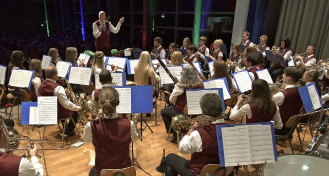 Der Auftritt des Musikvereines unter D...2;Der Aushilfspatient&#8220; zu sehen.  | Foto: Benedikt Sommer