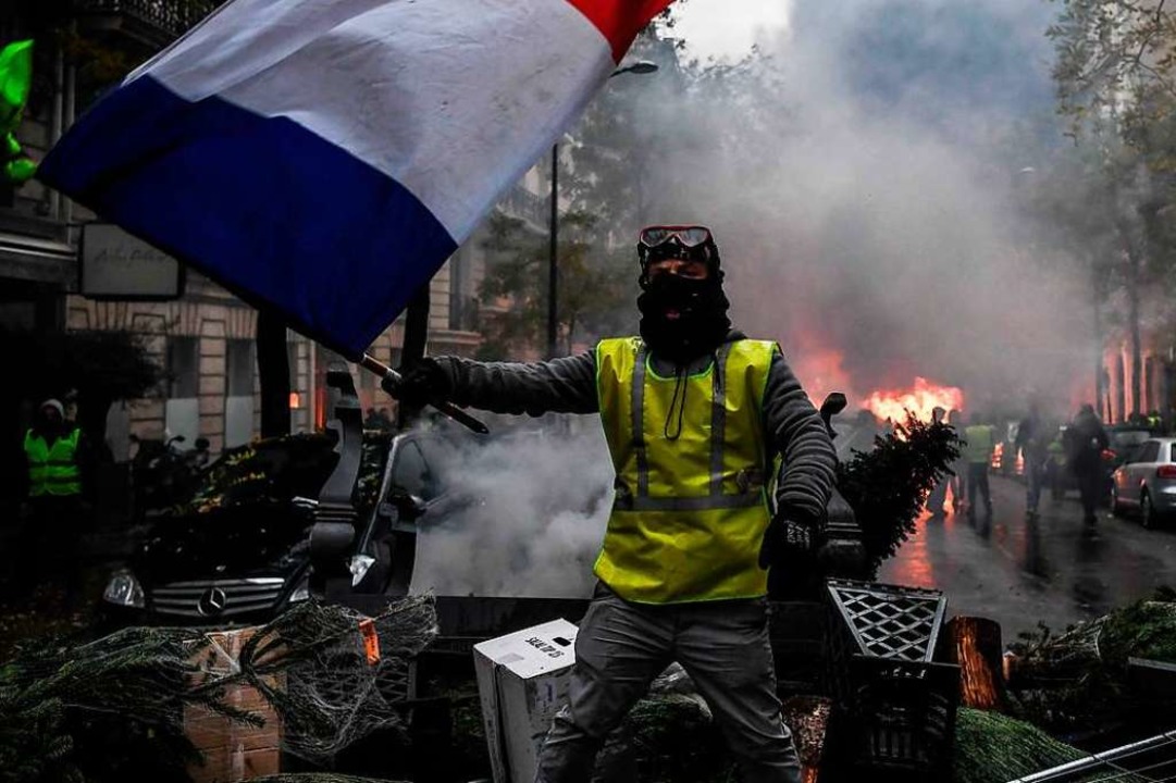 Gewalt und Verschwörungstheorien, auch das sind Gelbwesten.  | Foto: AFP