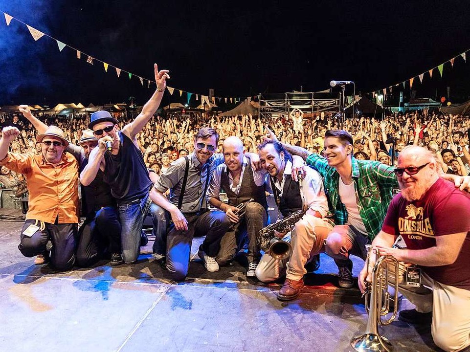 Skaos: Die bayrische Ska-Band besteht ...bei Skank the Punx im Freizeichen auf.  | Foto: M M FOTOGRAFIE