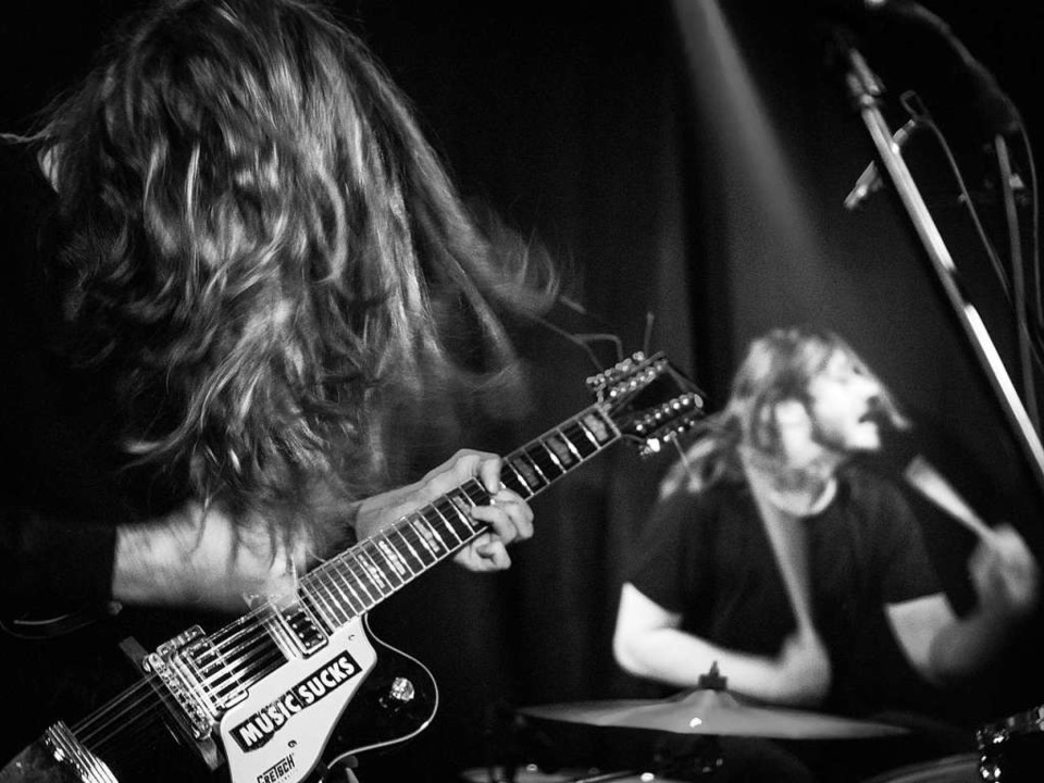 Heim bei ihrem Auftritt im Slow Club.  | Foto: Simon Langemann