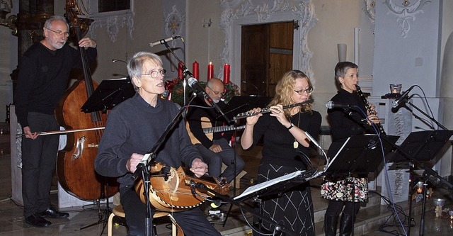 Die fnf Musiker von Vetterliswirtscha... in Herbolzheim fr einen guten Zweck.  | Foto: Michael Haberer