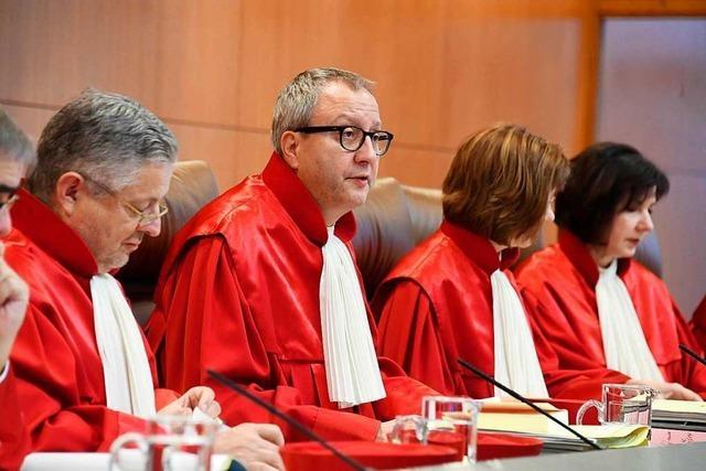 Richter weisen Verfassungsklagen der AfD zur Flüchtlingspolitik ab