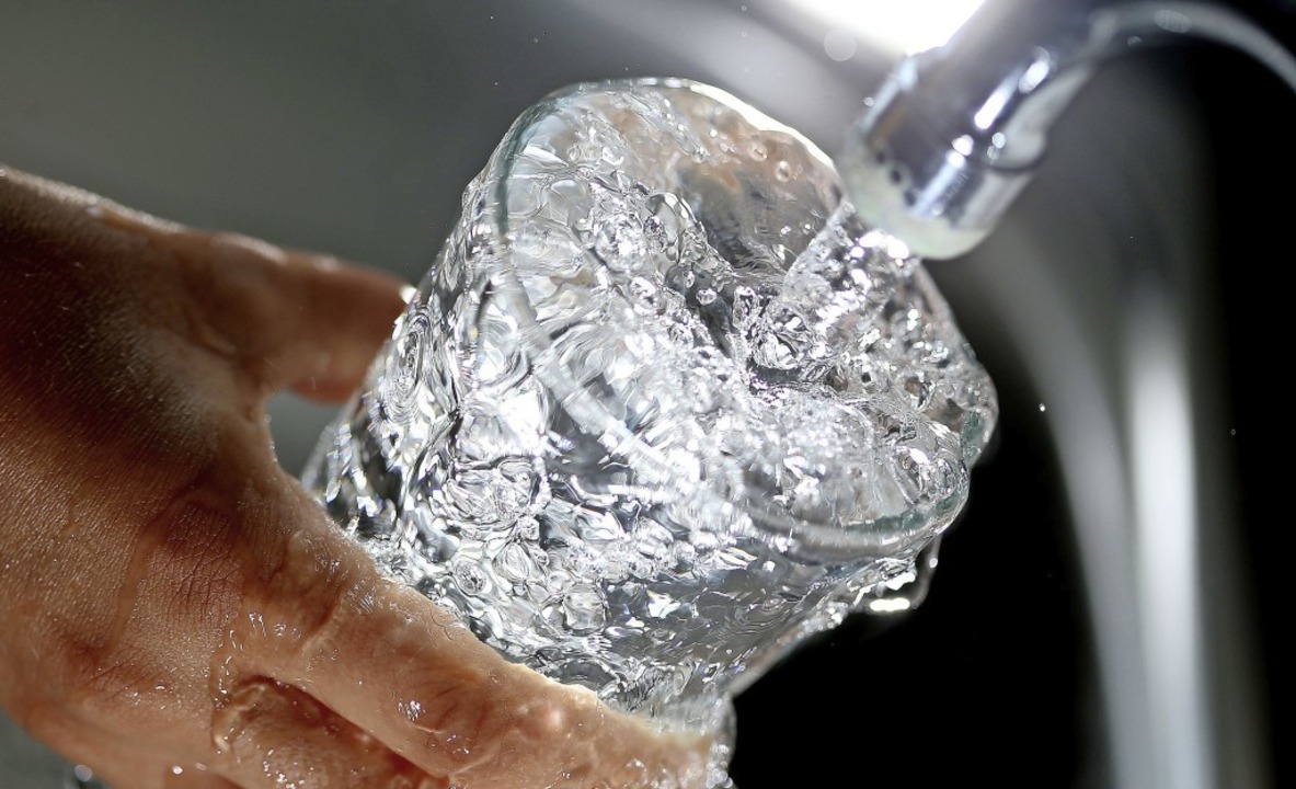 Fürs Frischwasser zahlen Bahlinger ab dem kommenden Jahr mehr.   | Foto: Symbolfoto: DPA