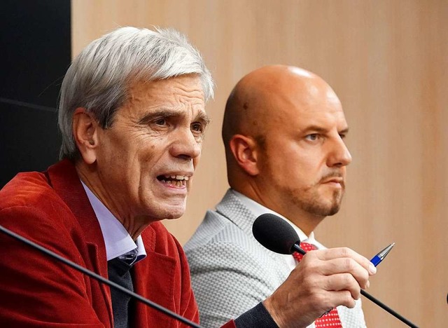 Wolfgang Gedeon (links, fraktionslos) und Stefan Rpple (AfD)  | Foto: dpa