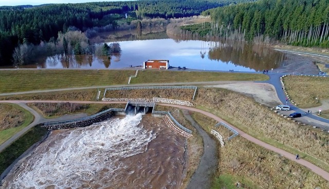 Das Rckhaltebecken in Wolterdingen in...n unterliegenden Kommunen abzuhalten.   | Foto: Jens Wursthorn