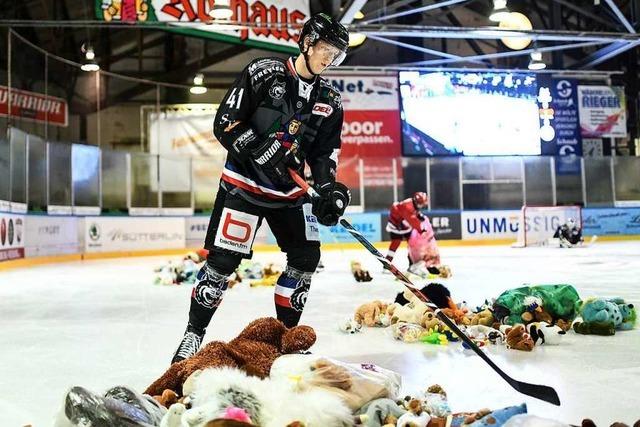 Fotos: Teddy-Bear-Toss 2018 beim EHC Freiburg