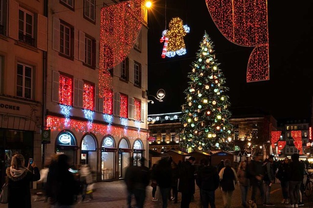 Der Anschlag auf dem Weihnachtsmarkt i...die Menschen in der Stadt erschttert.  | Foto: teli