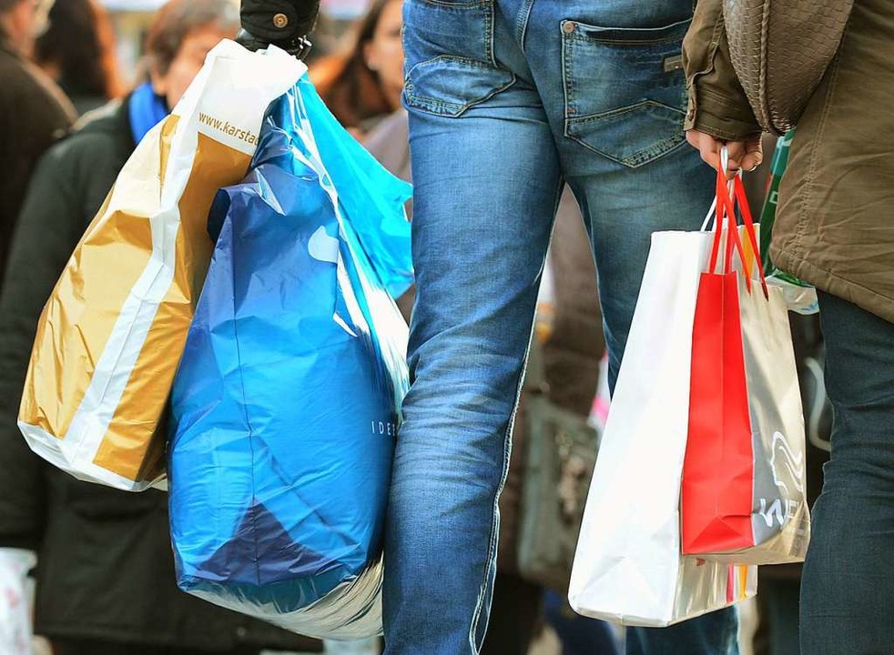 Auf Plastiktten knnten die Konsumenten leicht verzichten.   | Foto: DPA