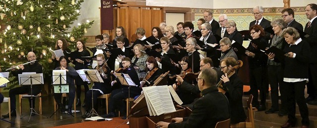 Chor und Orchester beim Adventskonzert...angelischen Kirchenchors Nonnenweier    | Foto: Wolfgang Knstle