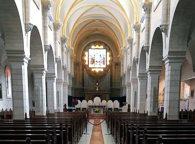 Der Innenraum der Geburtskirche in Bethlehem.  | Foto: dpa