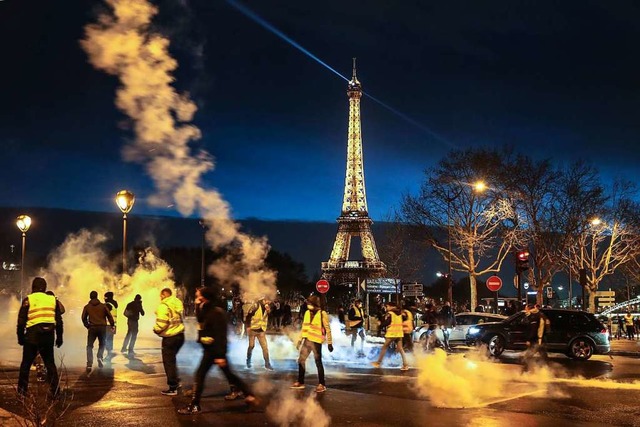 Gelbwesten bei Protesten in Paris.  | Foto: AFP