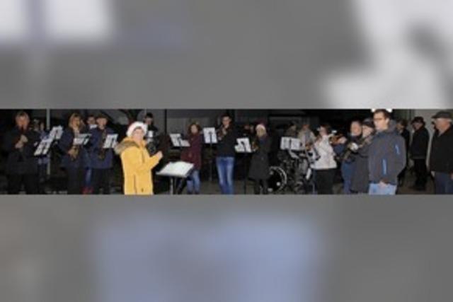 Erst Gottesdienst und Musik bringen das richtige Flair