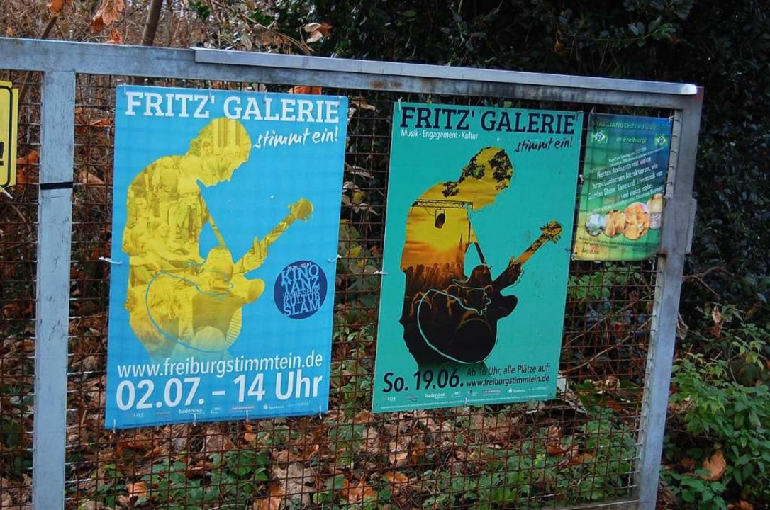 Alte Plakate der Galerie  | Foto: Julia Caspers