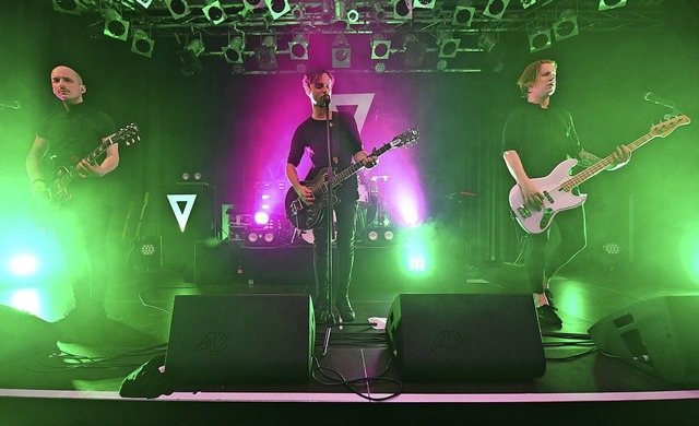 Die Band Von Welt hatte beim Benefizkonzert nicht nur optisch  viel zu bieten.   | Foto: Achim Keller