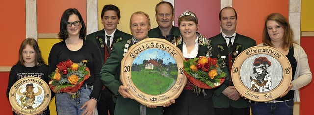 Die neue Knigsfamilie der Biederbache... Schneider und Bianca Ruf (von links)   | Foto: Schtzenverein