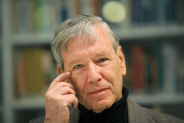 Amos Oz 2008  | Foto: Rolf Vennenbernd