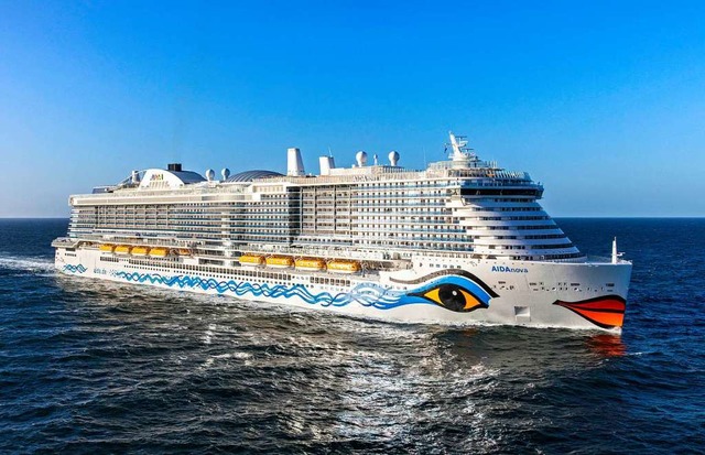 Schwimmender Luxus-Riese: Aida Nova is...fahrtschiff, das mit Flssiggas fhrt.  | Foto: dpa-tmn