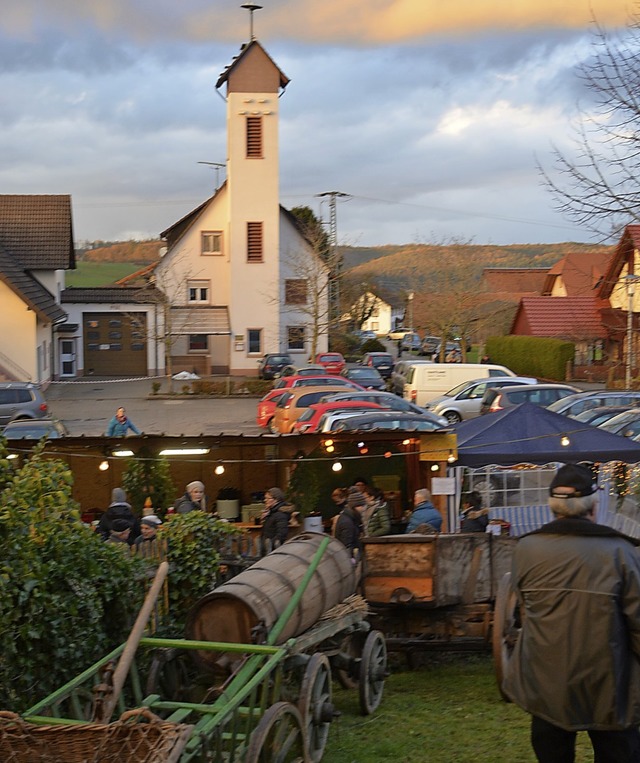 Blick aus der Scheune des Bauernmarkts.  | Foto: Benedikt Sommer