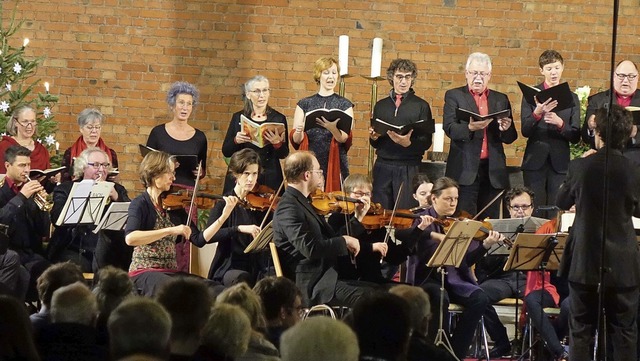 Das Vokalensemble Weil am Rhein zeigt ...hnachtsoratorium in bestechender Form.  | Foto: Frey