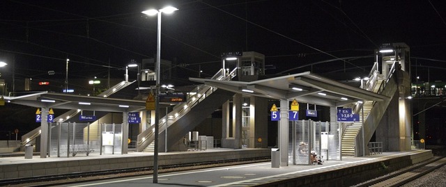 Der Dreizack am Weiler Bahnhof ist ein...er geworden &#8211; vor allem nachts.   | Foto: Lauber