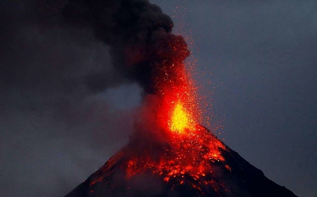 Der philippinische Vulkan Mayon (Archivbild vom 23.1.2018)  | Foto: dpa