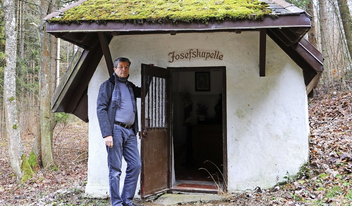 Max Ngele nimmt sich als Fachwart fr... an und recherchiert deren Geschichte.  | Foto: Martha Weishaar