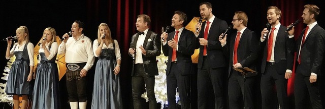 Schlager, Volksmusik, Weihnachtslieder...Finale in der Schopfheimer Stadthalle.  | Foto: Hans-Jrgen Hege